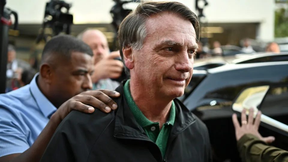 Bolsonaro pede a Moraes autorização para realizar exames médicos 
