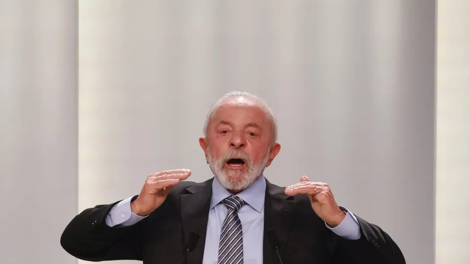 Lula diz que porta-voz de Trump 'falou bobagem' sobre uso de poderio militar contra o Brasil
