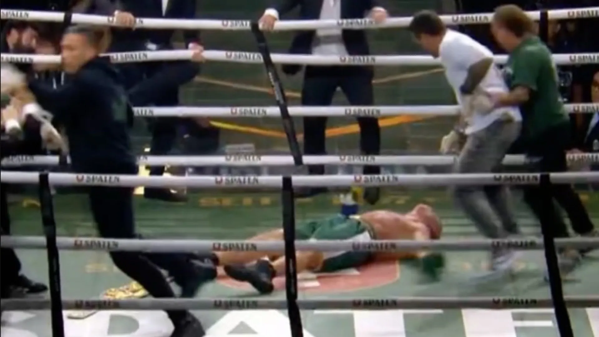 Luta entre Popó e Wanderlei termina em briga generalizada; vídeo