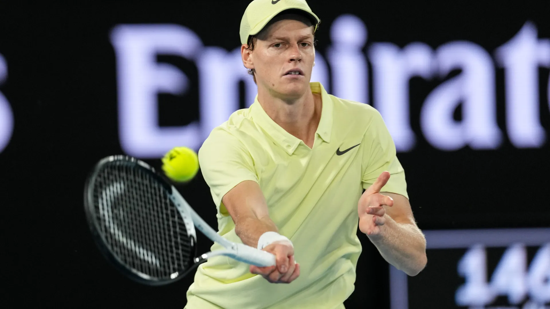 Sem dó de compatriota, Sinner domina e volta à semi do US Open