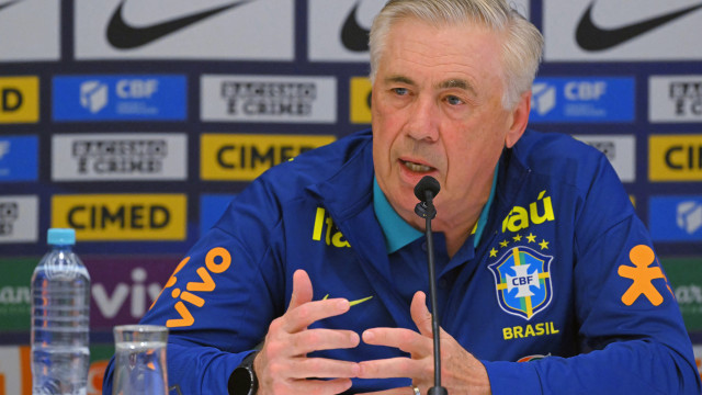 Trio raro de Dorival e outro titular podem voltar ao Corinthians em decisão