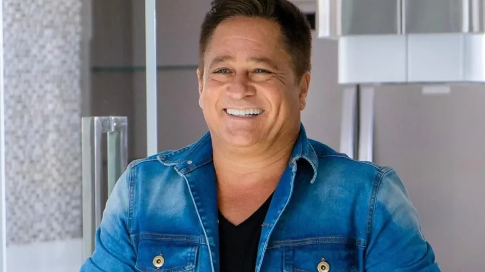 'Minha mãe está chateada', diz rapaz que teria sido adotado informalmente por Leonardo