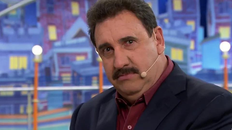 Chegada do The Voice estressa Ratinho, que muda de horário e se diz 'chateado'