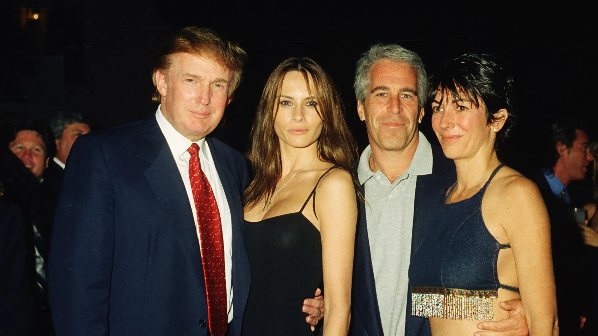 Caso Jeffrey Epstein: Álbum prova que famosos eram amigos do homem mais odiado dos EUA e Reino Unido