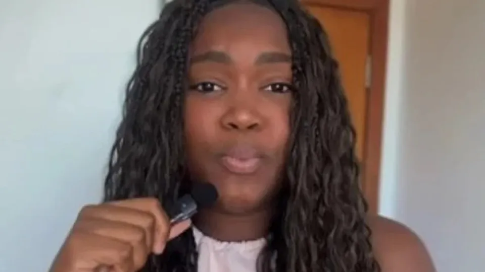 Ex-BBB rebate críticas ao voltar a vender doces: 'Sou dona da minha própria marca'