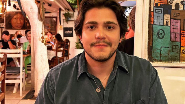 Cantor denuncia morte do cão após fogos na final da Libertadores