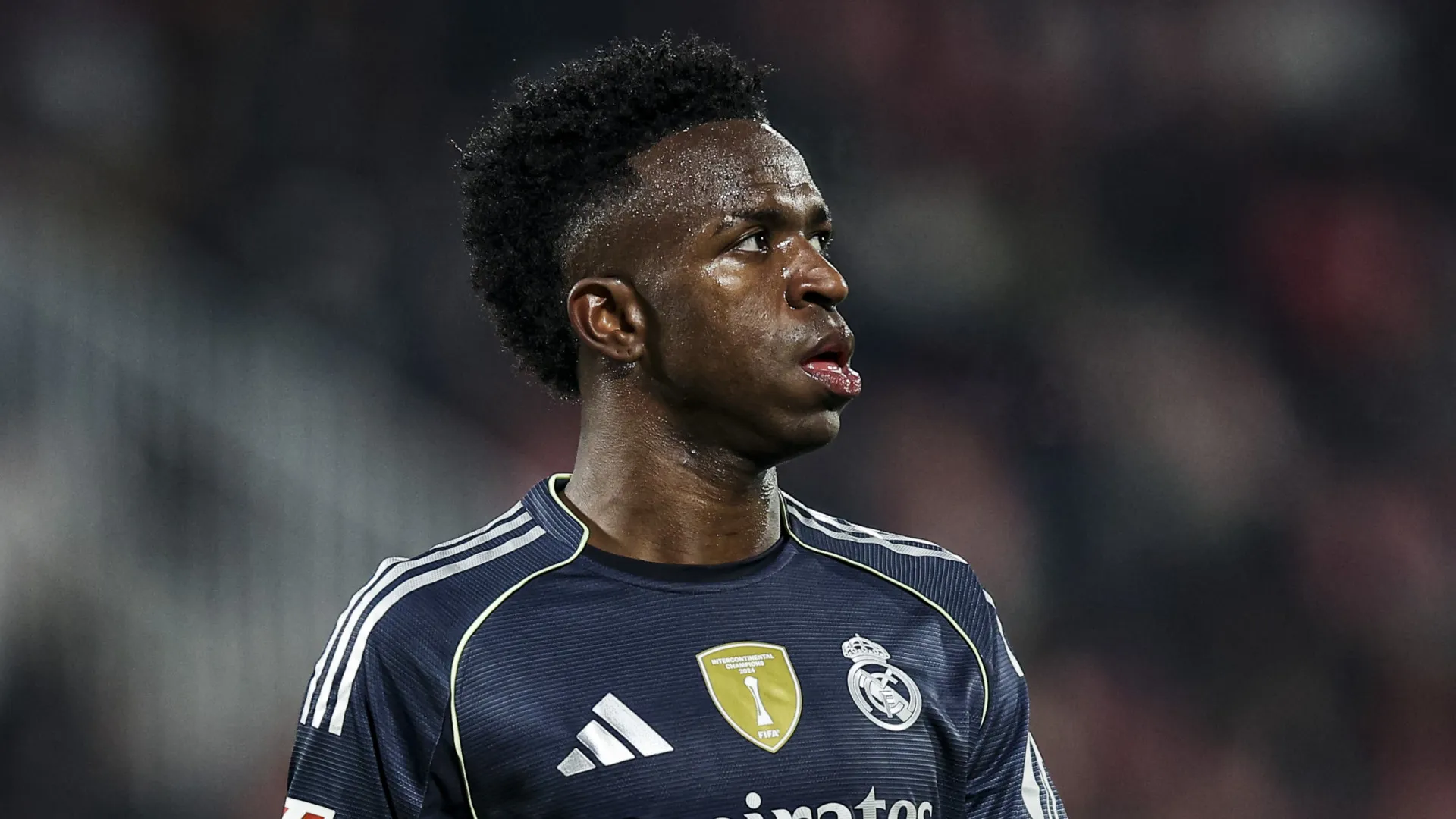 Imprensa espanhola vê ‘situação limite’ para Vini Jr após vaias históricas