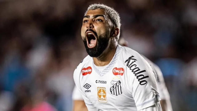 Corinthians vive dilema de confiança em Yuri após novo pênalti perdido