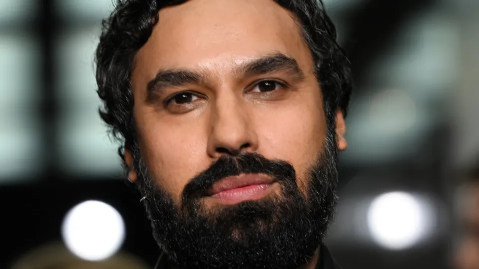 Ator de 'The Big Bang Theory' conta que paga dívidas médicas de desconhecidos online