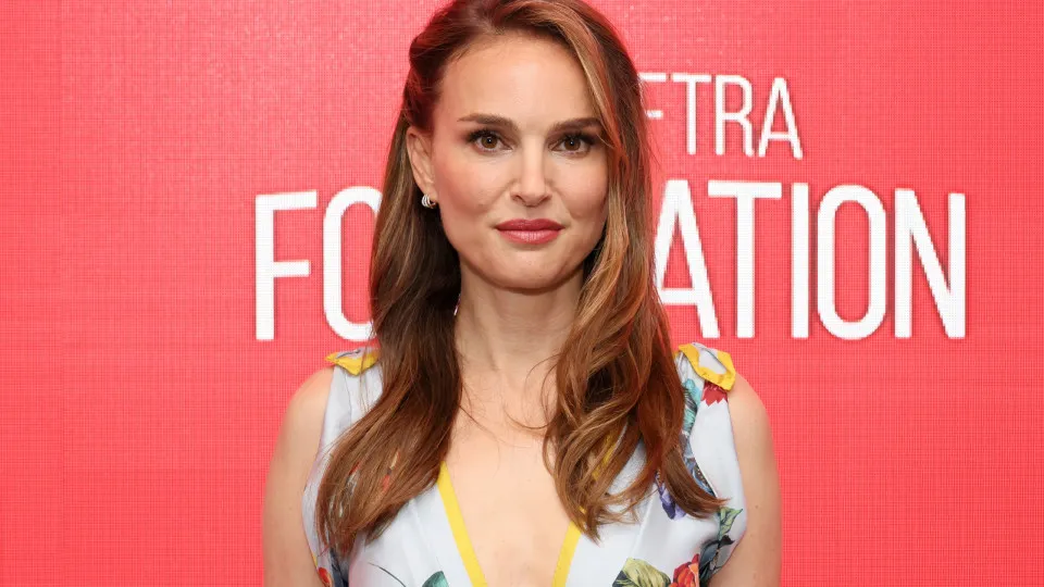 Natalie Portman explica por que pediu para participar da animação 'Arco', indicada ao Oscar