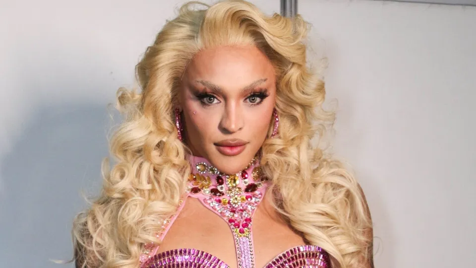 Nunca vamos esquecer, dizem cantoras do NMIXX após bloco com Pabllo Vittar no Carnaval