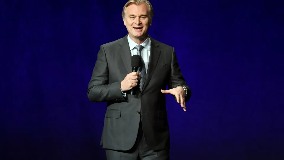 Christopher Nolan revela não usar celular ou e-mail: 'Algemas digitais'