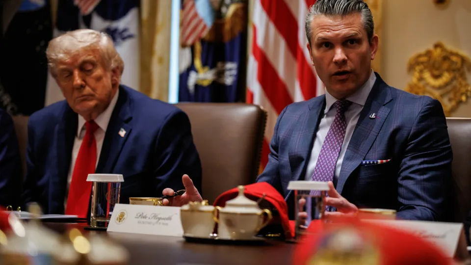 Hegseth diz que reforço militar chinês na Ásia dá "razões para alarme"