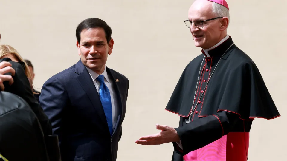 Secretário de Estado dos EUA chega ao Vaticano para encontrar o papa Leão 14