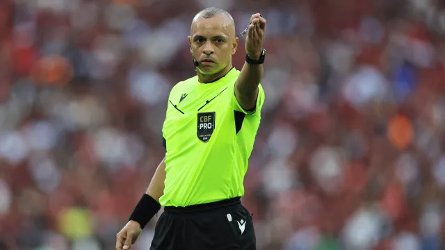 Árbitro brasileiro vai apitar hoje o jogo de abertura da Copa de 2026