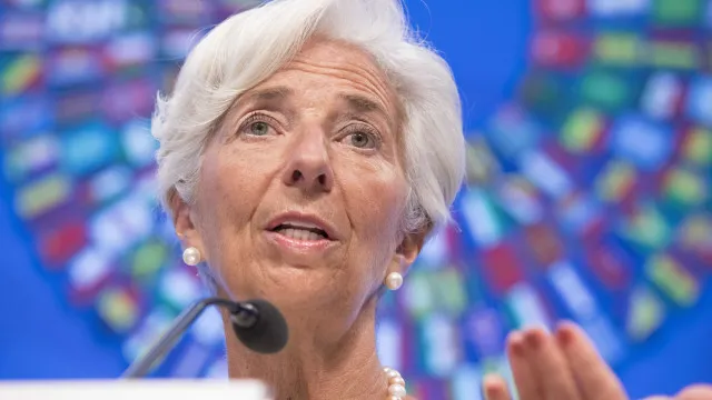 Lagarde: juros não seguem energia automaticamente; crescimento e consumo também pesam em taxas