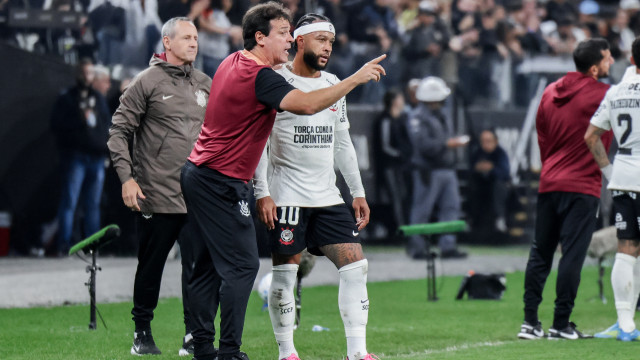 Neymar é hostilizado após queda do Santos diante do Atlético-MG na Sula